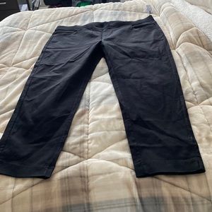 NWT a black stretchy pair of black jeans